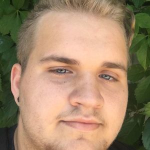 Meet your Posher, Collin